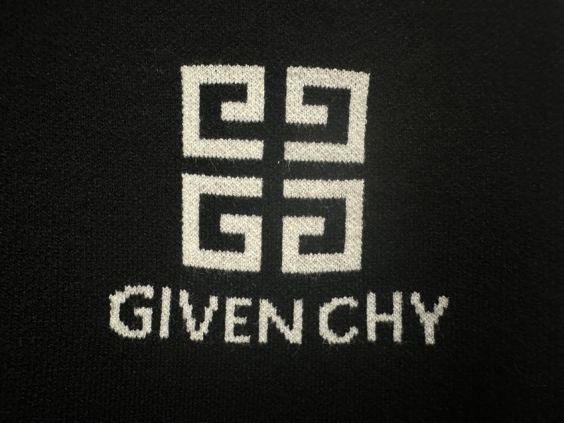 Givenchy Sweaters